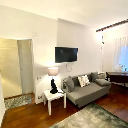 Navona Viola Apartment