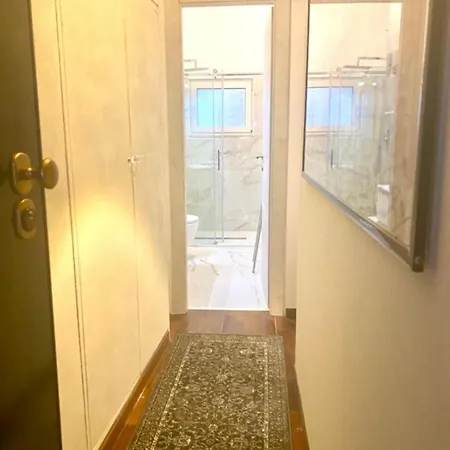 Navona Viola Apartment