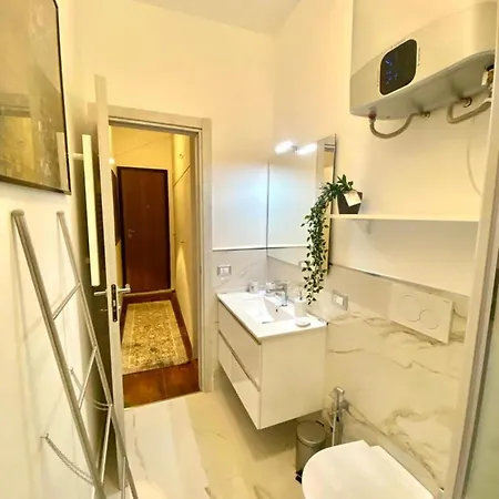 Navona Viola Apartment