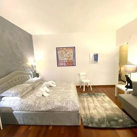 Apartment Navona Viola Rome